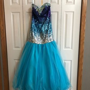 Night Moves Prom Dress - Size 10